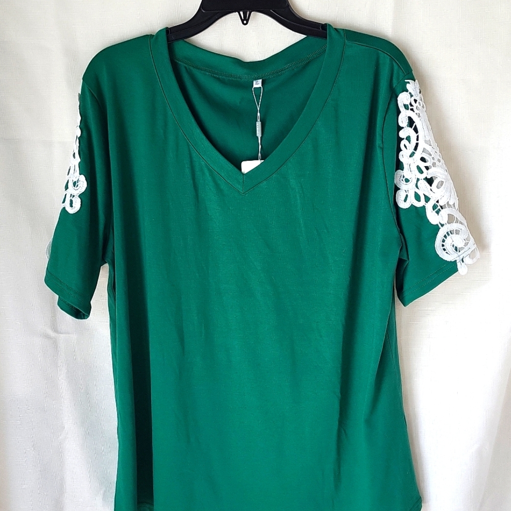 NWT Short Sleeve Decorative T-Shirt Applique Sleeve